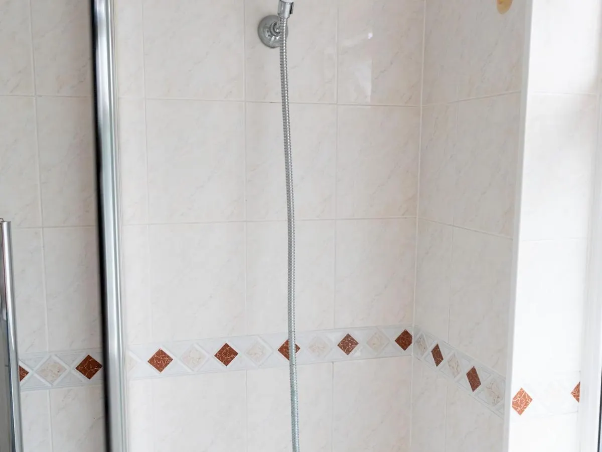 Pass The Keys Spacious 4 Bed House Free Parking Near Station Bexleyheath Vakantiehuis