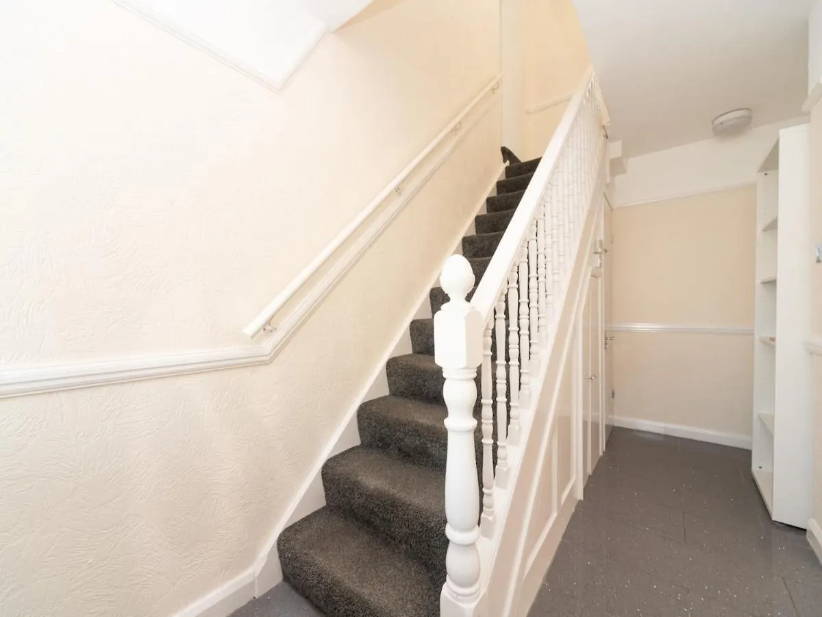 Vakantiehuis Pass The Keys Spacious 4 Bed House Free Parking Near Station Bexleyheath