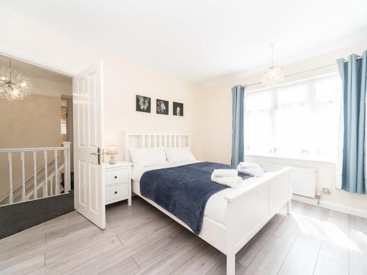 Pass The Keys Spacious 4 Bed House Free Parking Near Station Bexleyheath Verenigd Koninkrijk